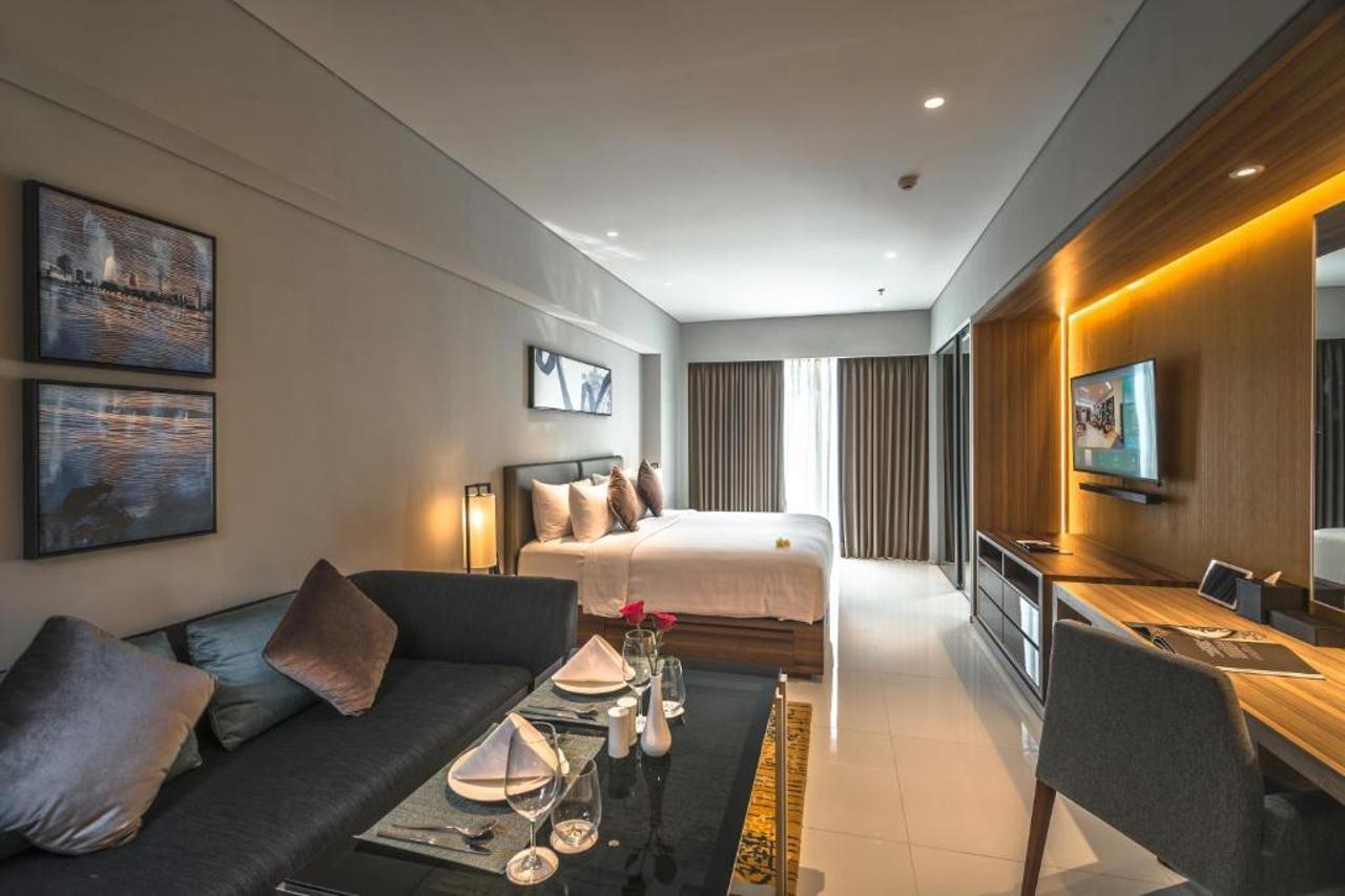 Oakwood Hotel & Residence Surabaya Kültér fotó